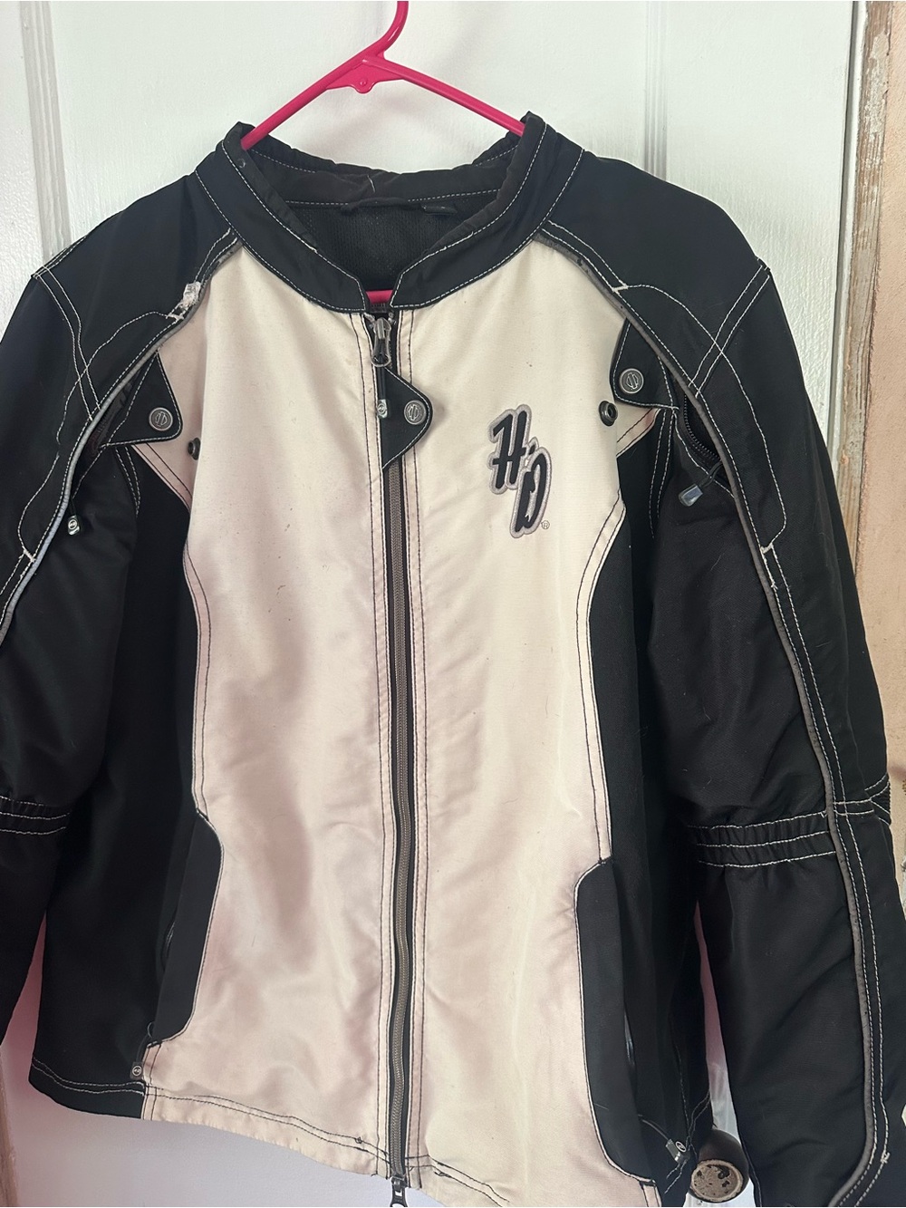 Harley-Davidson Black and White Women’s Motorcycle Jacket - Picture 3 of 4
